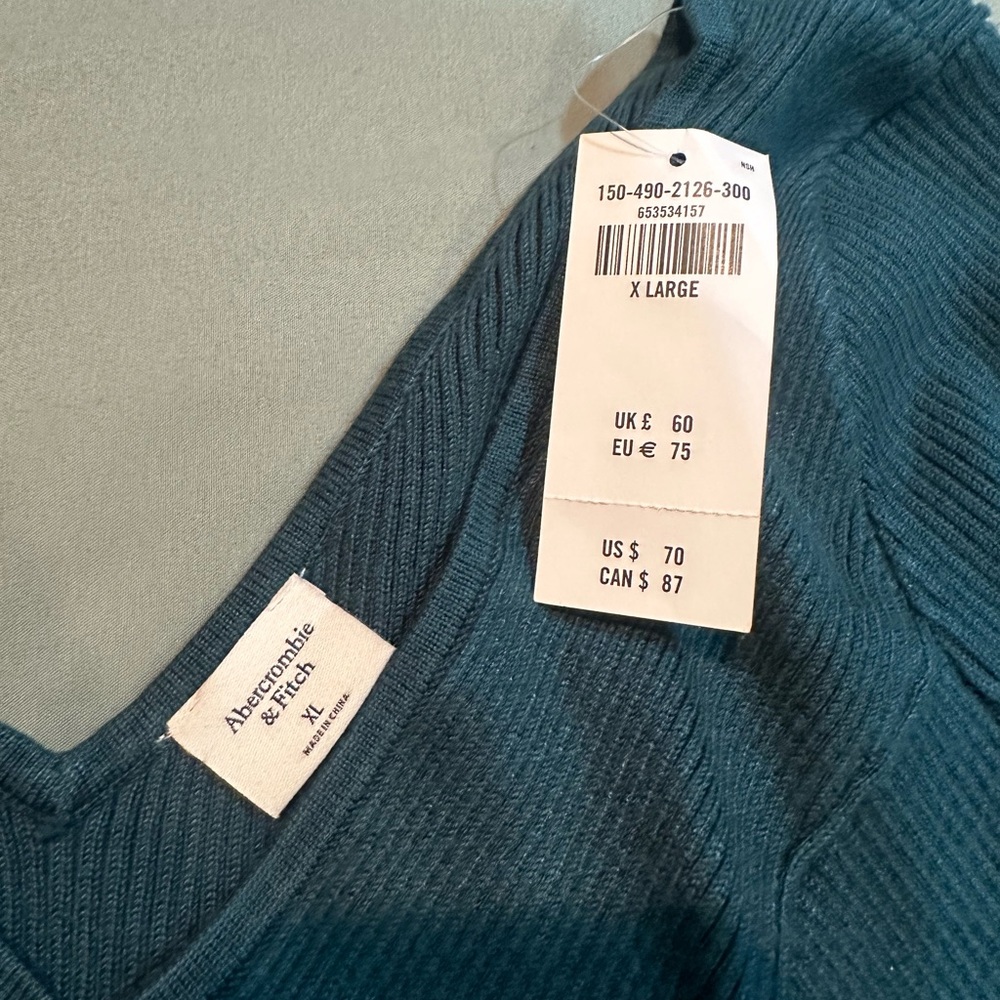 Ribbed A& F Long Sleeve Bodysuit - Picture 2 of 4